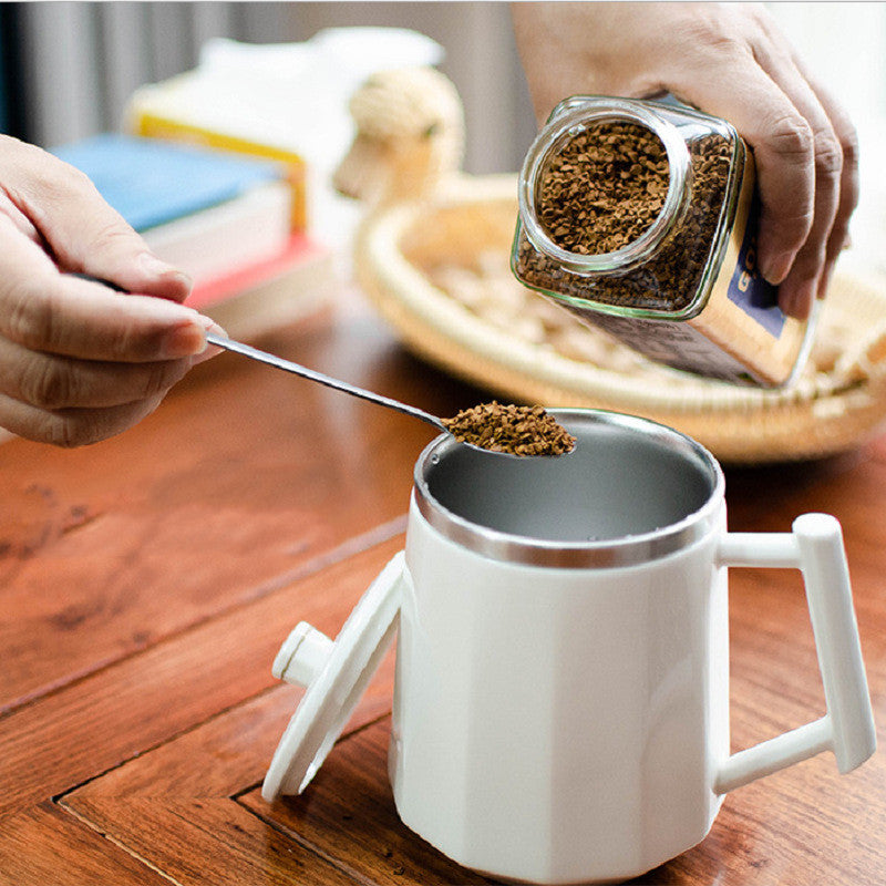 Gobelet céramique à agitation automatique